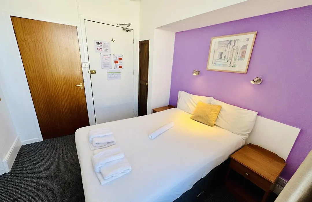 Carlton Court Hotel-1